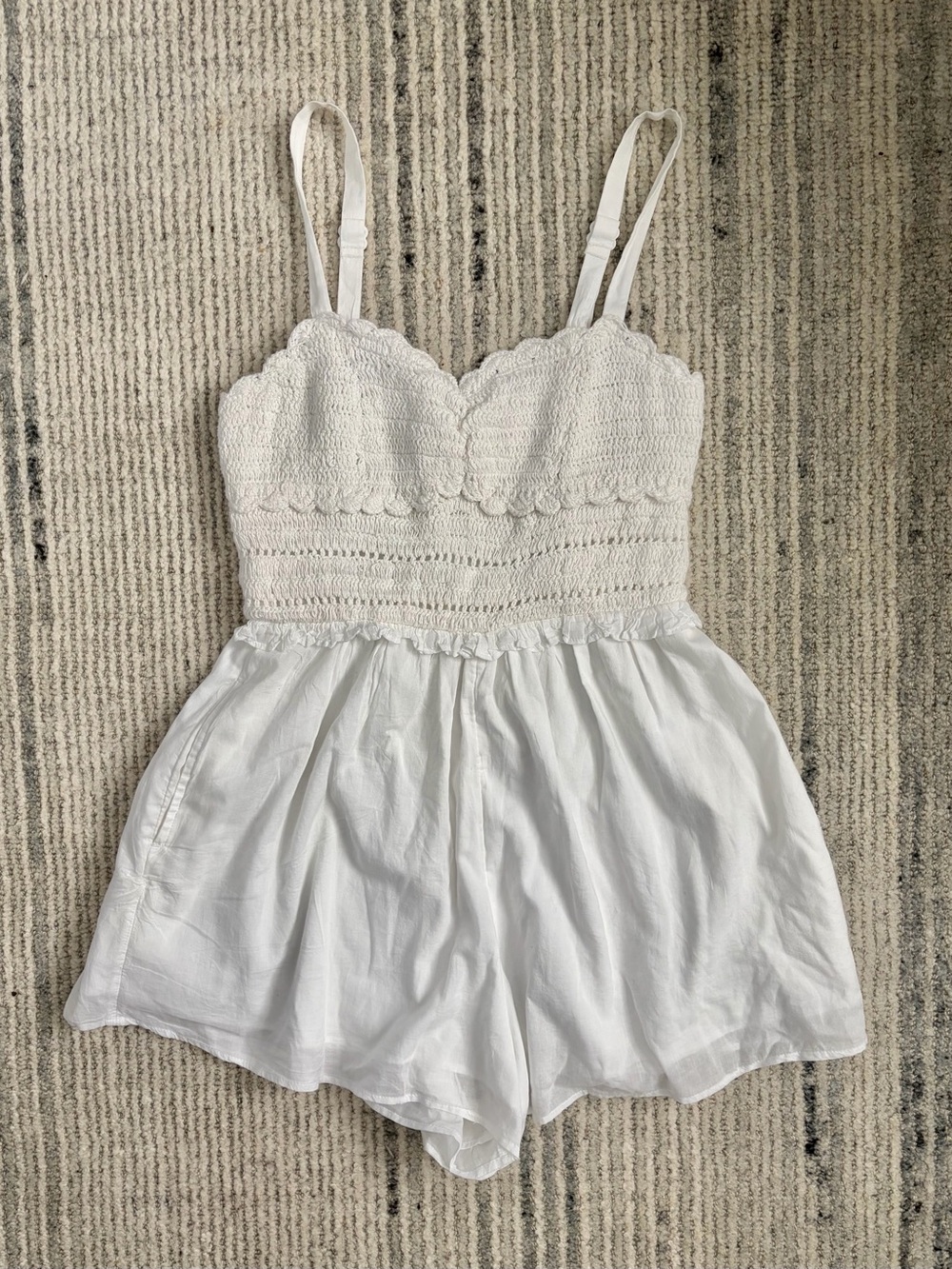 American Eagle Outfitters White Crochet Bodice Romper Size XS